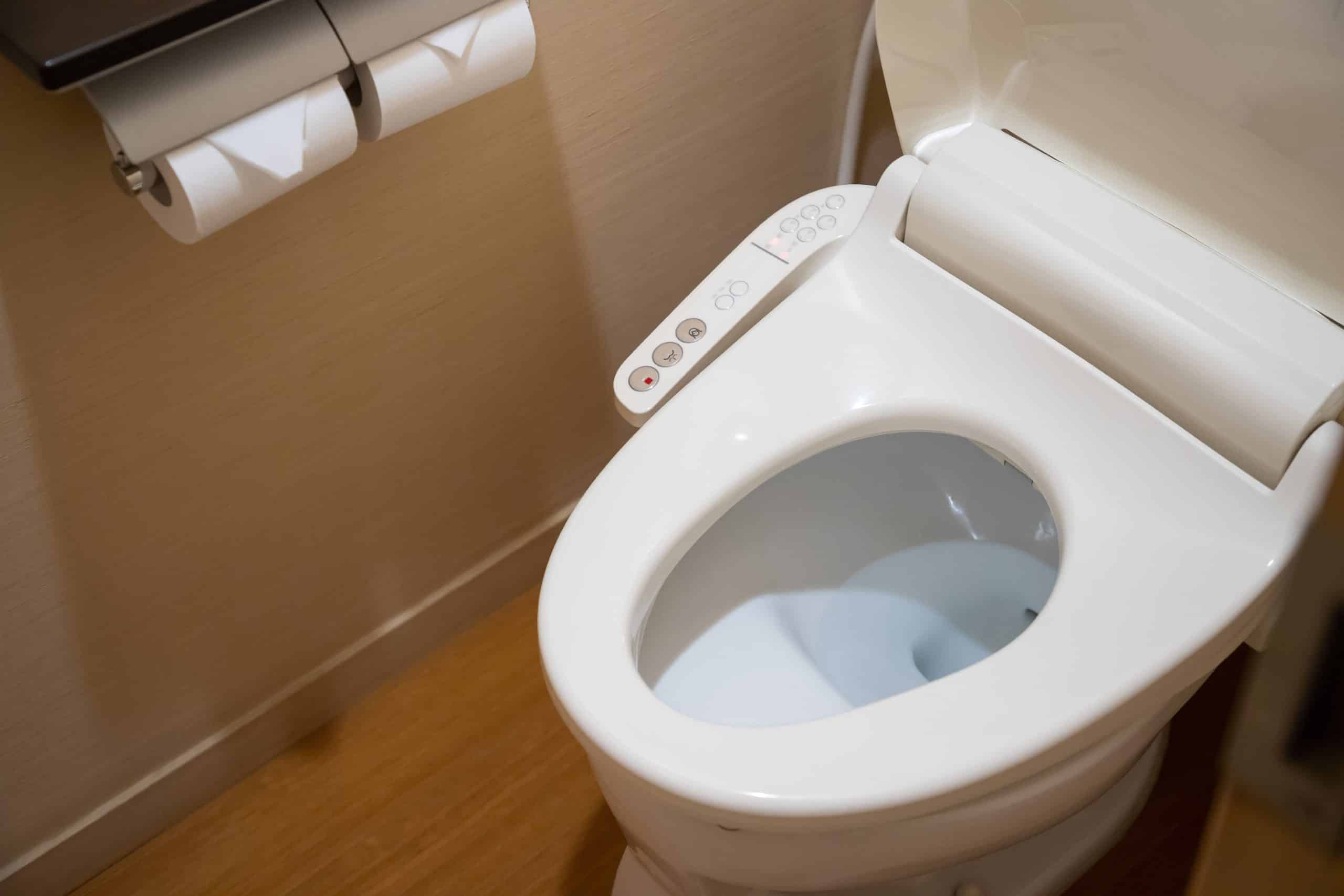 Bidet moderno e intelligente